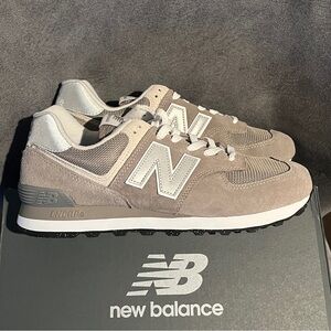 New Balance Women’s Sneakers 574 GRAY Size 10 US